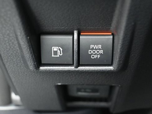 Certified 2026 Toyota Sienna XSE image 15