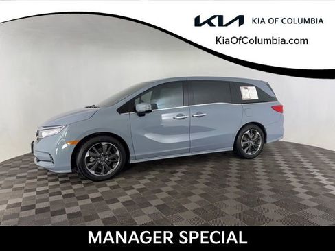 Used 2023 Honda Odyssey Elite image 3