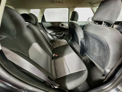 Used 2022 Kia Soul LX FWD image 24