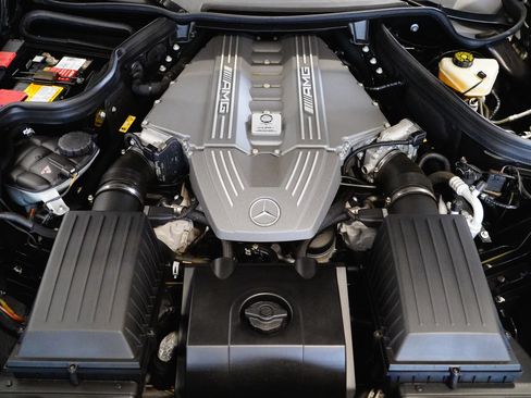 Used 2011 Mercedes-Benz SLS AMG Coupe image 31