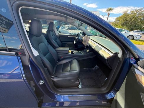 Used 2023 Tesla Model Y Performance image 34