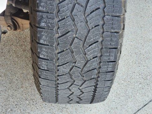 Used 2023 RAM 1500 Laramie w/ Off Road Group image 18