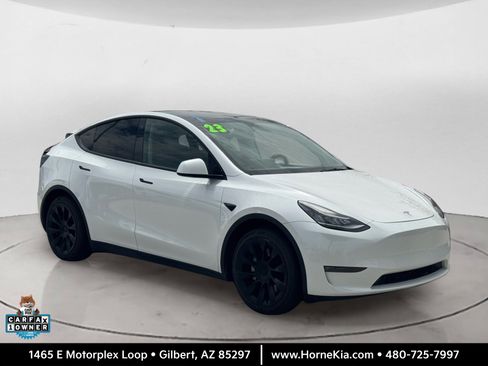 Used 2023 Tesla Model Y Long Range AWD/4WD image 1
