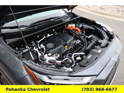 Used 2024 Toyota RAV4 SE image 30