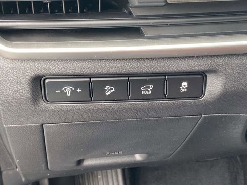 Used 2023 Kia Telluride EX w/ EX Captain's Chair Package image 19