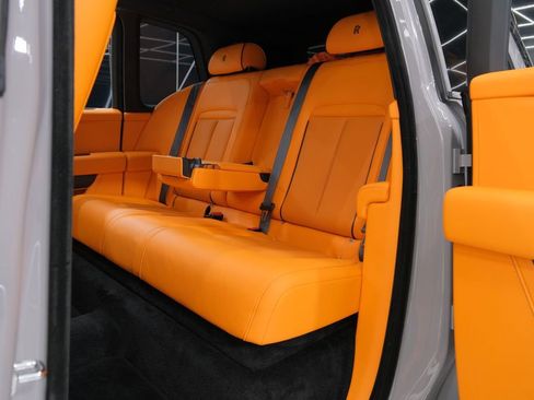 Used 2026 Rolls-Royce Cullinan AWD/4WD image 45