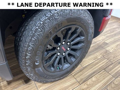 Used 2022 GMC Sierra 1500 AT4X image 27