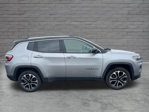Used 2022 Jeep Compass Limited AWD/4WD image 6