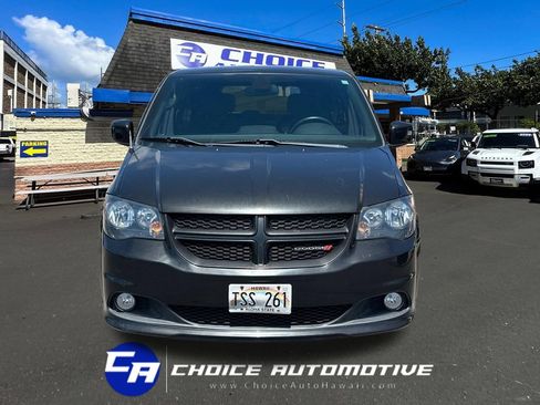 Used 2018 Dodge Grand Caravan SE FWD image 11