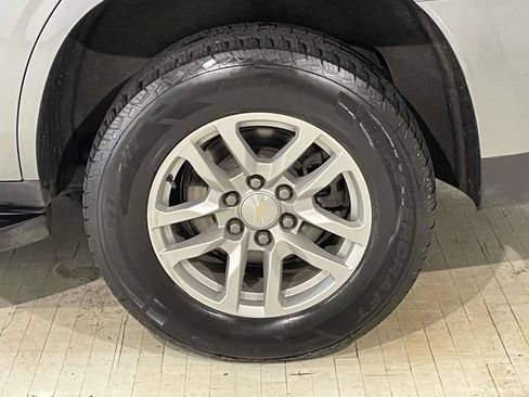 Used 2023 Chevrolet Tahoe LS AWD/4WD image 15