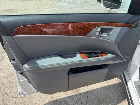 Used 2006 Toyota Avalon XLS FWD image 17
