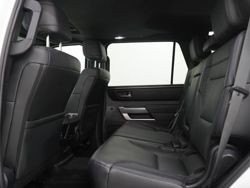 Used 2025 Toyota Sequoia SR5 w/ SR5 Premium Package AWD/4WD image 22