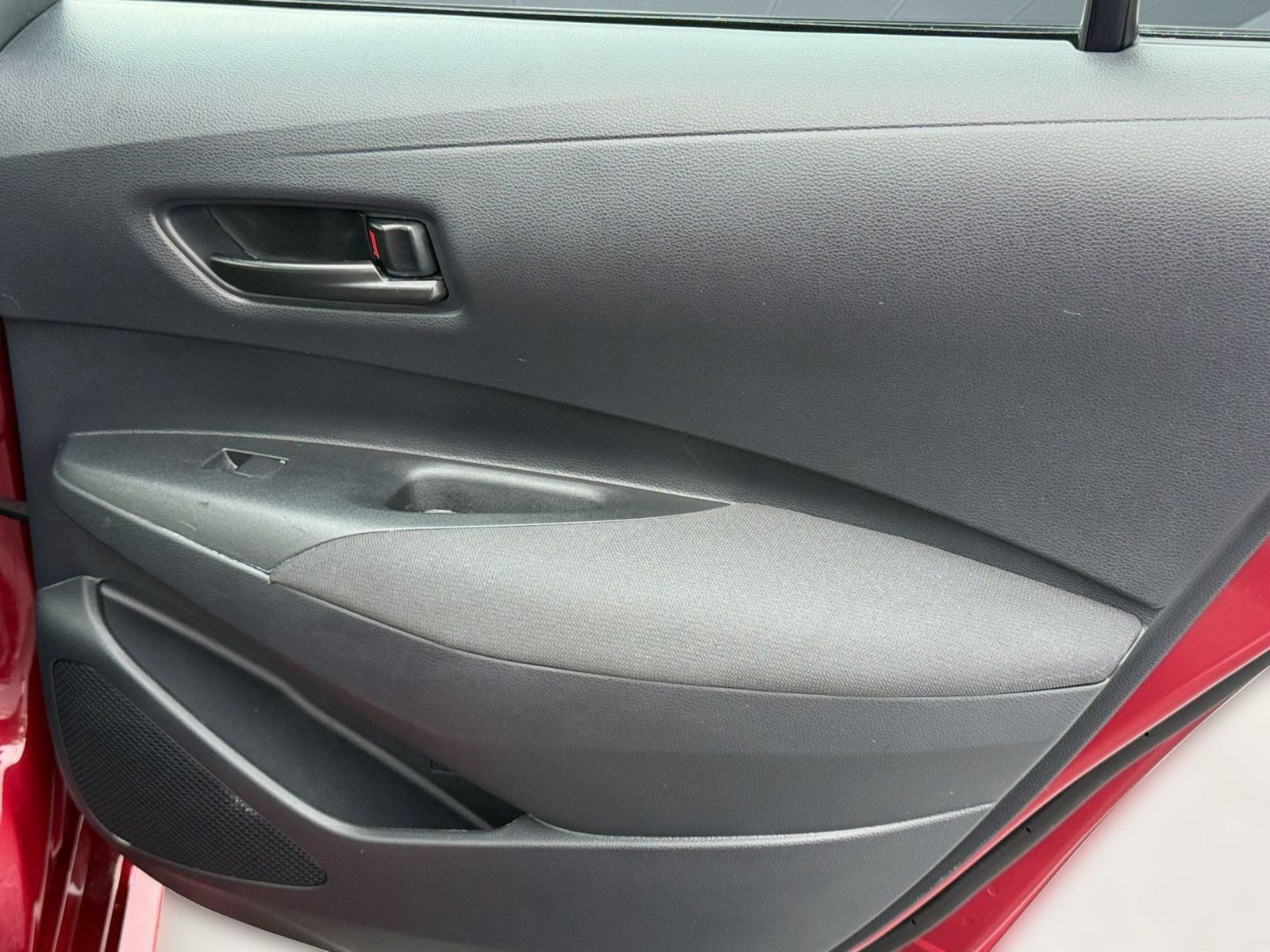 Used 2026 Toyota Corolla LE FWD image 15