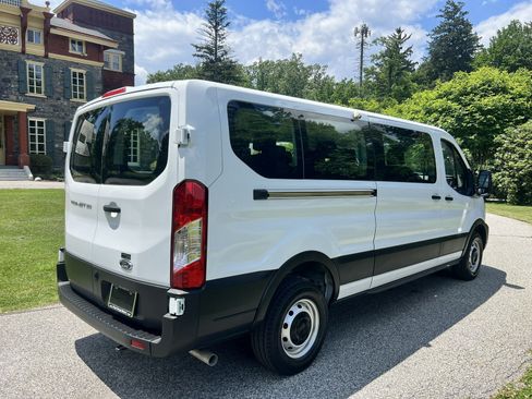 Used 2024 Ford Transit 350 XL RWD image 10