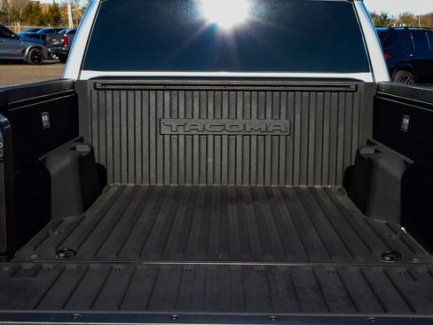 Used 2024 Toyota Tacoma TRD Off-Road image 39