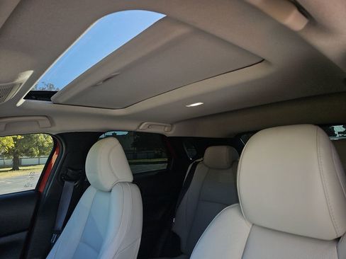 Used 2023 MAZDA CX-30 AWD 2.5 S w/ Premium Package image 19