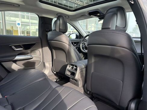 New 2026 Mercedes-Benz E 350 4MATIC Sedan image 20