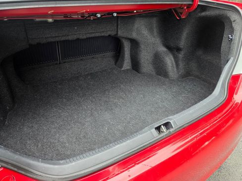 Used 2013 Toyota Camry SE image 16