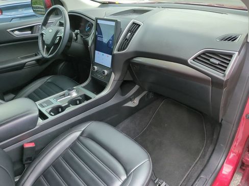 Certified 2024 Ford Edge SEL w/ Convenience Package AWD/4WD image 15