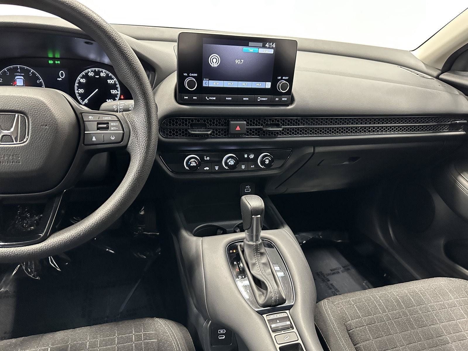 Certified 2025 Honda HR-V LX image 17