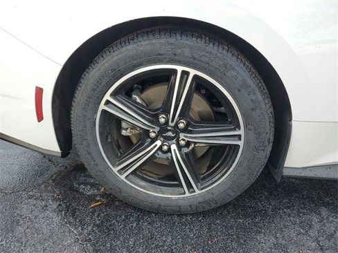 Used 2024 Ford Mustang Convertible image 29