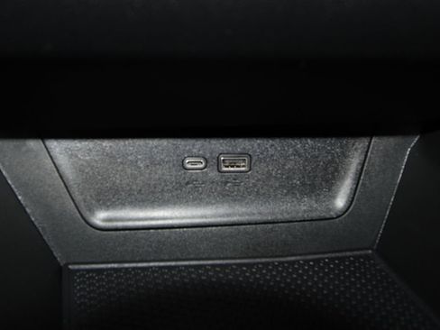 Used 2026 Chevrolet Equinox LT FWD image 17
