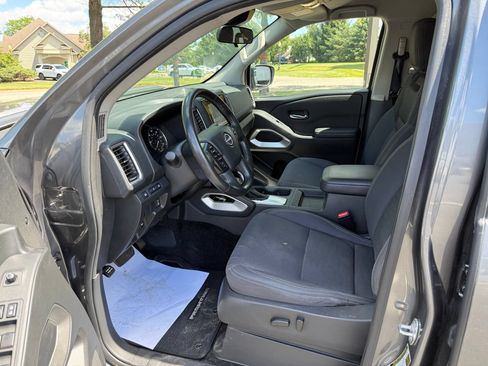 Used 2023 Nissan Frontier SV w/ SV Convenience Package AWD/4WD image 20