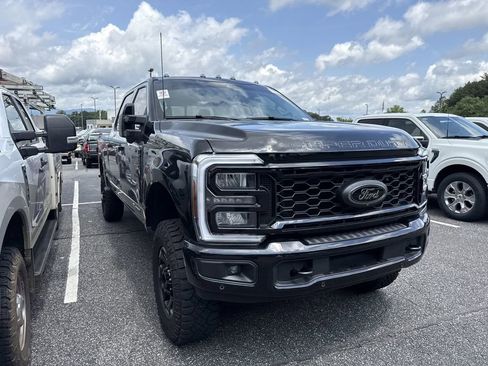 Used 2025 Ford F250 Lariat w/ Lariat Ultimate Package AWD/4WD image 2