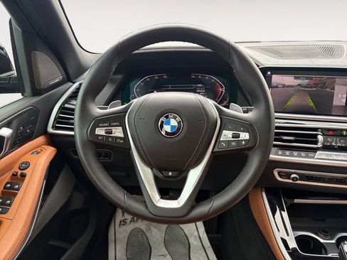 Used 2022 BMW X5 xDrive40i AWD/4WD image 12