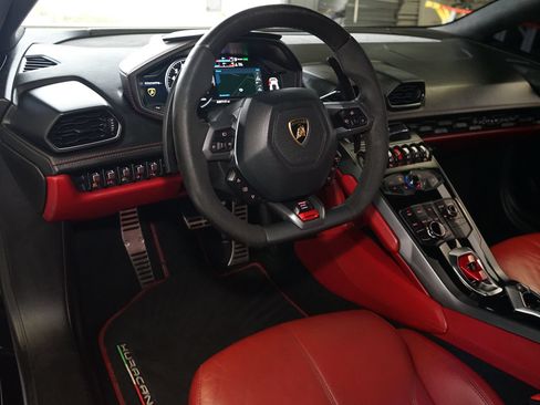 Used 2017 Lamborghini Huracan LP 580-2 RWD image 9