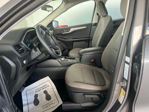 Used 2021 Ford Escape S image 23