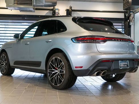 Certified 2026 Porsche Macan S AWD/4WD image 3