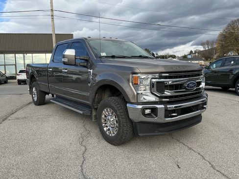 Used 2021 Ford F350 XLT w/ XLT Premium Package image 1