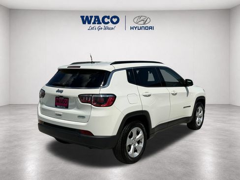 Used 2018 Jeep Compass Latitude FWD image 8