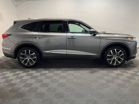 Used 2024 Acura MDX SH-AWD w/ Technology Package image 4