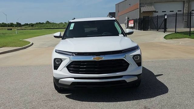 New 2026 Chevrolet TrailBlazer LT FWD image 3