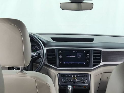 Used 2018 Volkswagen Atlas SE FWD image 18
