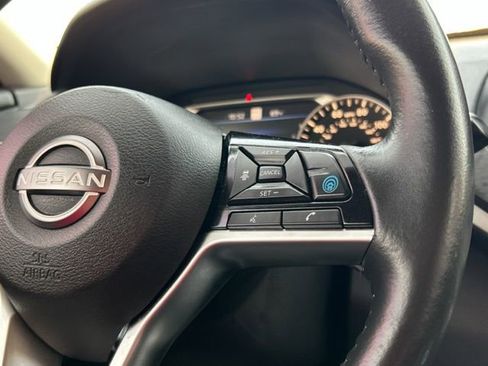 Used 2023 Nissan Altima 2.5 SL FWD image 35