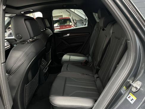 Used 2024 Audi Q5 2.0T Premium Plus w/ Premium Plus Package AWD/4WD image 14