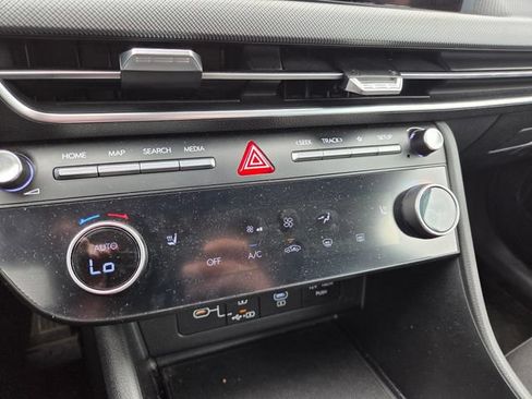 Used 2025 Hyundai Sonata SEL FWD image 15