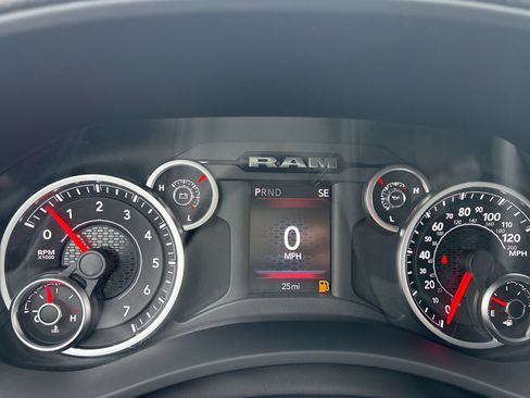 New 2026 RAM 2500 Tradesman AWD/4WD image 27