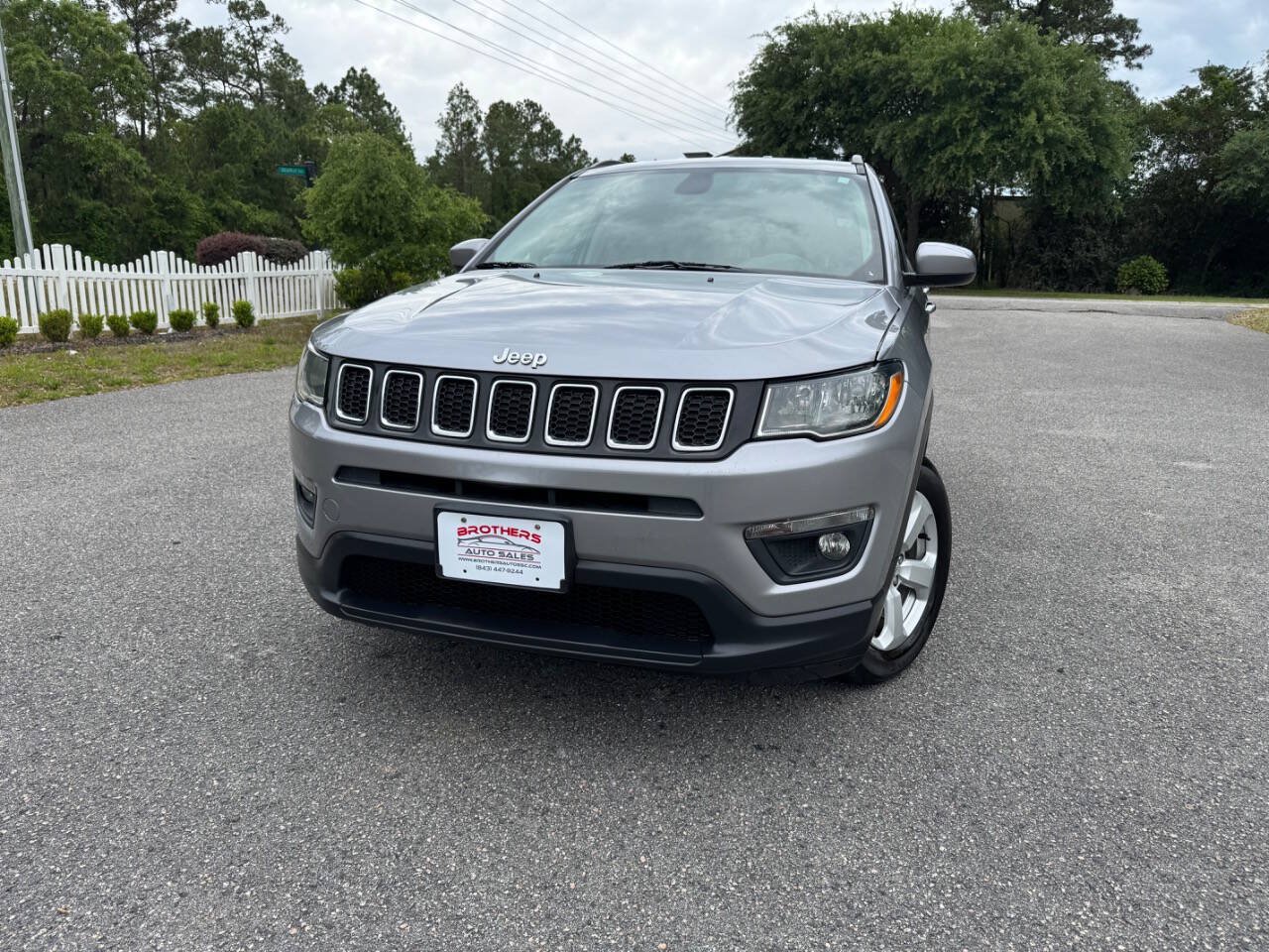 Used 2018 Jeep Compass Latitude AWD/4WD image 30