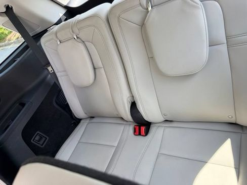 Used 2025 Lincoln Aviator Reserve w/ Equipment Group 201A AWD/4WD image 14