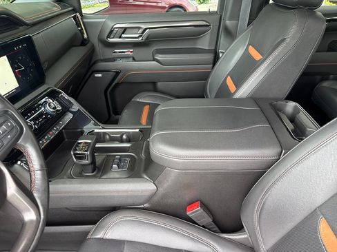 Certified 2024 GMC Sierra 1500 AT4 w/ Technology Package AWD/4WD image 26