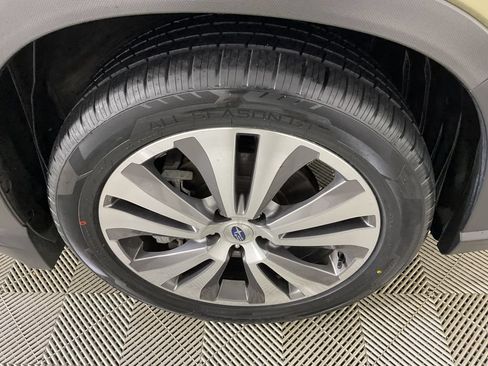 Used 2022 Subaru Ascent Touring AWD/4WD image 11