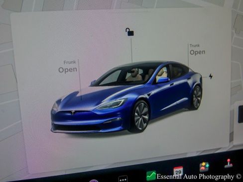 Used 2023 Tesla Model S AWD/4WD image 17