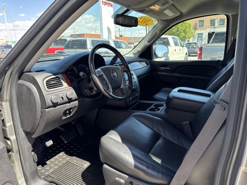 Used 2012 GMC Sierra 1500 SLT w/ SLT Convenience Package AWD/4WD image 2