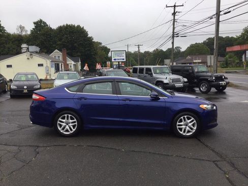 Used 2014 Ford Fusion SE image 29