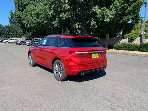 New 2025 Lincoln Corsair Grand Touring w/ Equipment Group 301A image 3