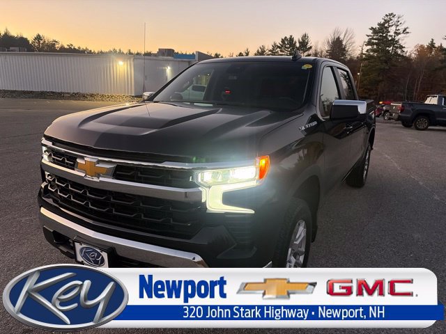 Used 2024 Chevrolet Silverado 1500 LT AWD/4WD image 1